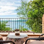 Biala Family Haven Villa *