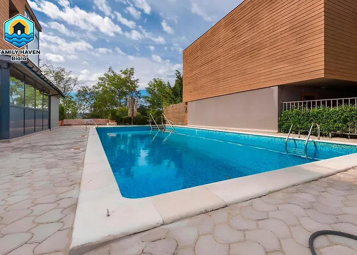 ヴィラ Biala Family Haven ビャラ