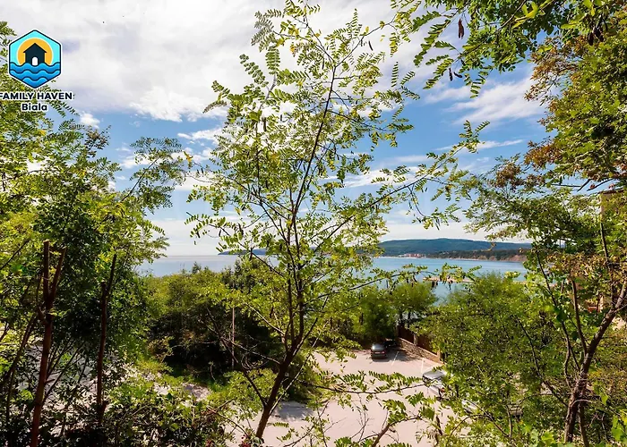 Biala Family Haven ビャラ